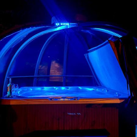 Gite De Pampe Lune & Spa Pampelonne Екстериор снимка